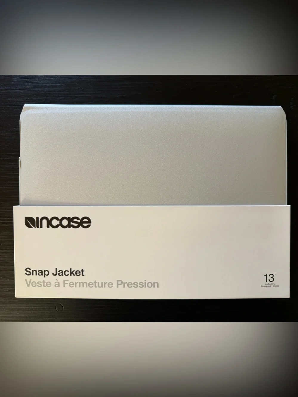 Incase 13” Laptop Snap Jacket Case in Silver
